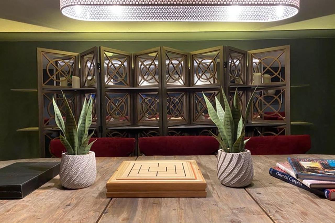 Bampton Townhouse Otel Dış mekan fotoğraf